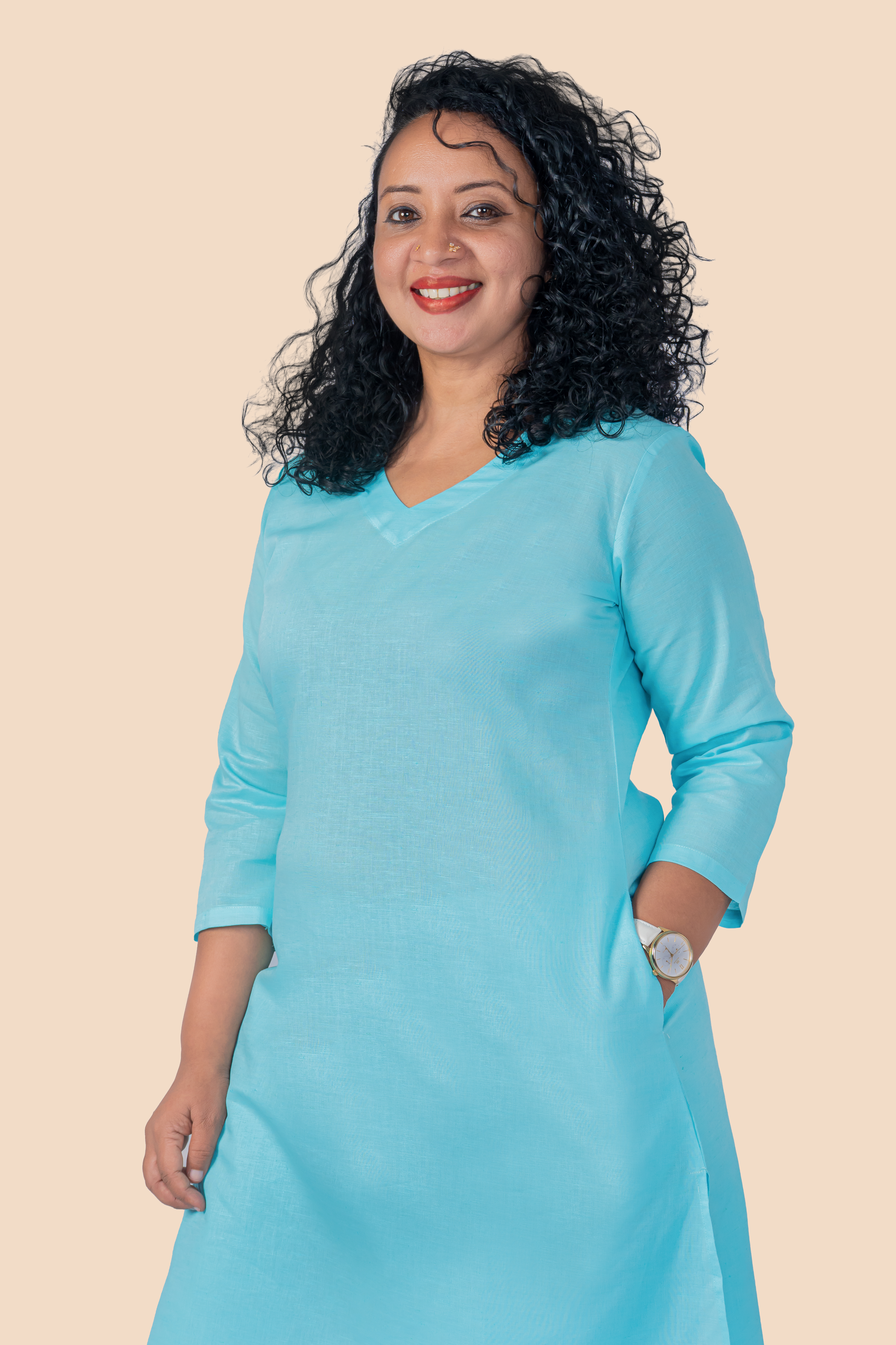 Linen Co-ord Set – Coral Blue, neckline detail